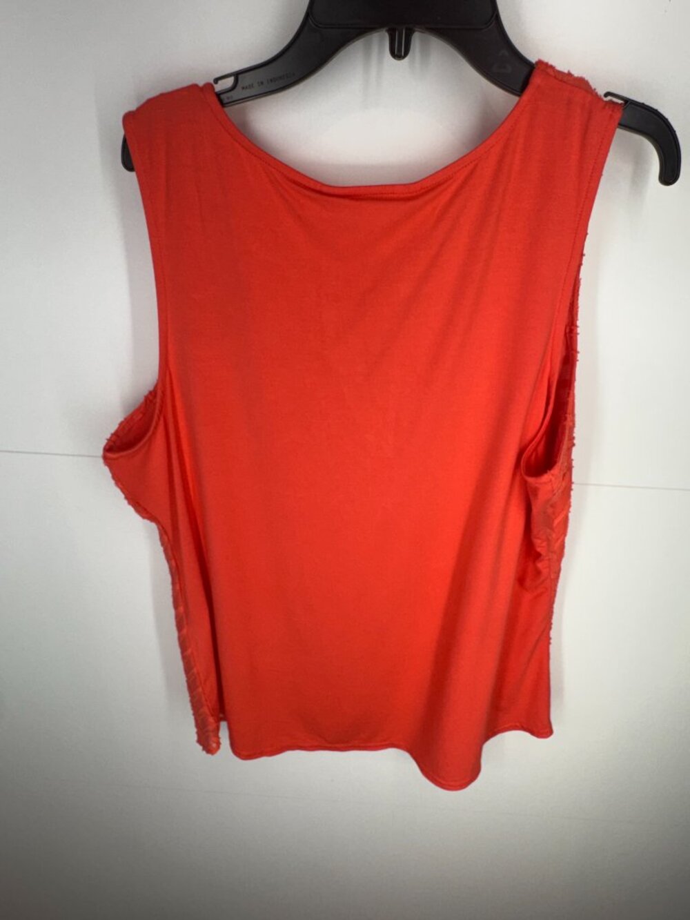 New Market & Spruce Ezide Sleeveless Blouse in Textured Coral - Picture 4 of 10